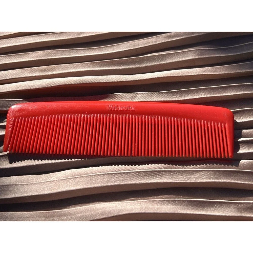 Vintage Wil-Hold Red Barber Comb￼